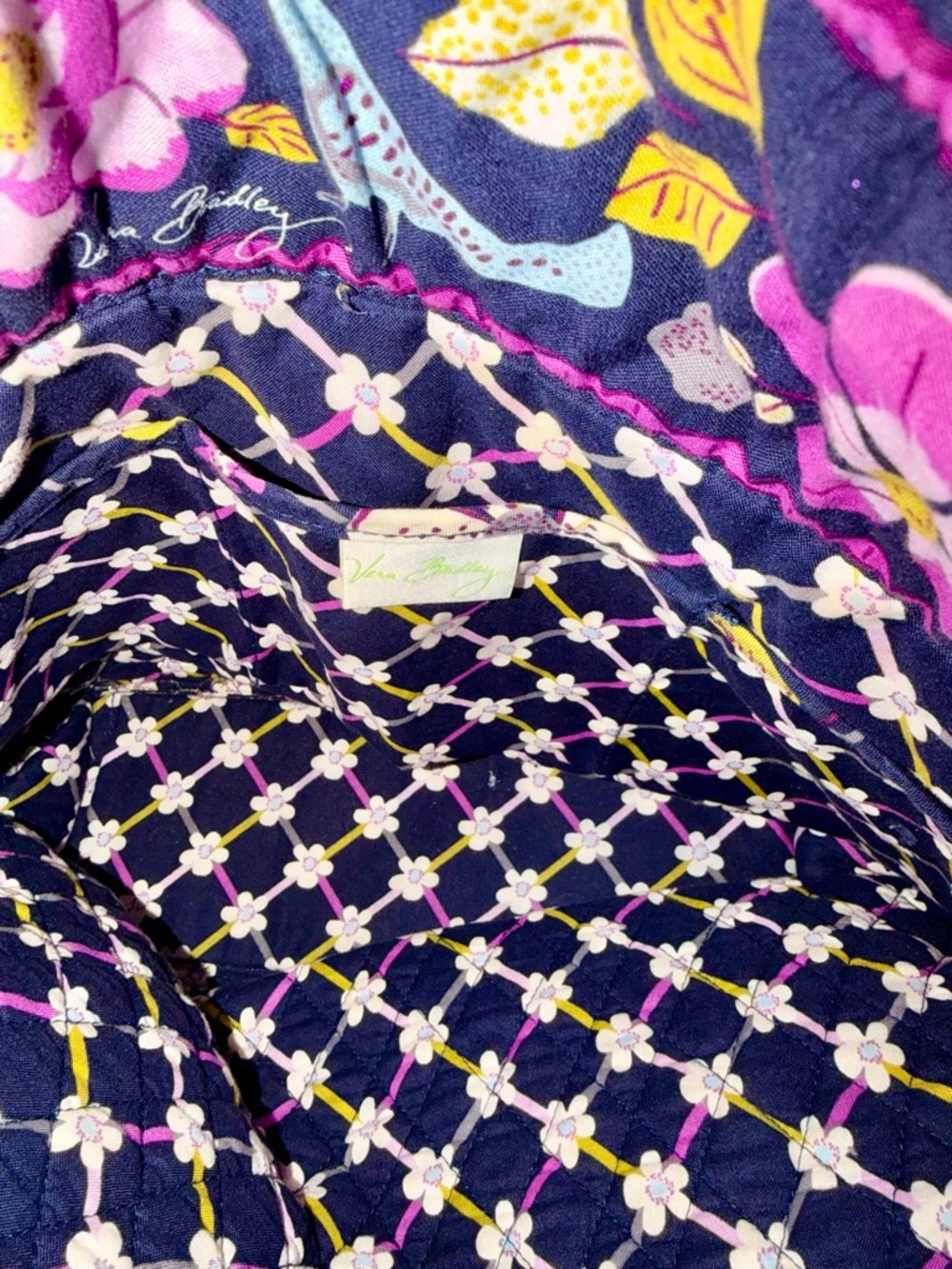 VERA BRADLEY 🐦 Nightingale 🐦 Floral pattern tote. - Picture 5 of 7